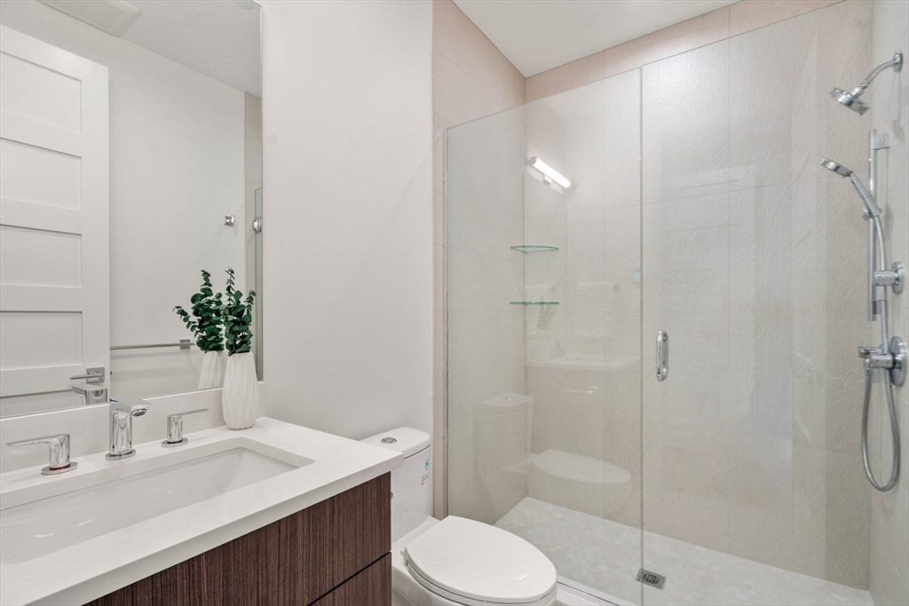 956 Walnut Street # 7