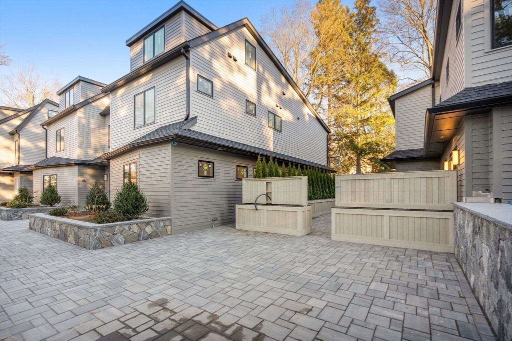 956 Walnut Street # 7