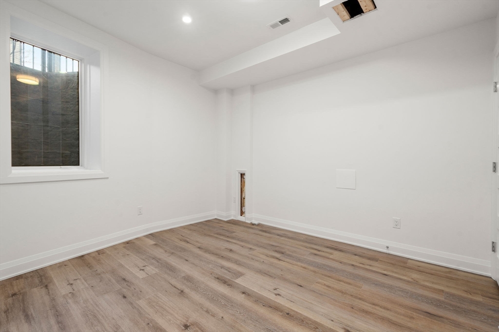 956 Walnut Street # 7
