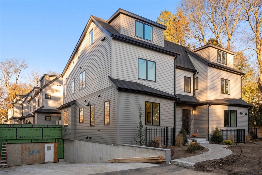 956 Walnut Street # 7