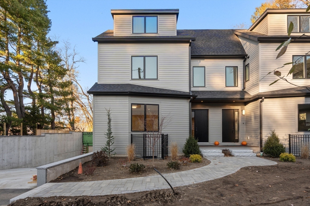 956 Walnut Street # 7