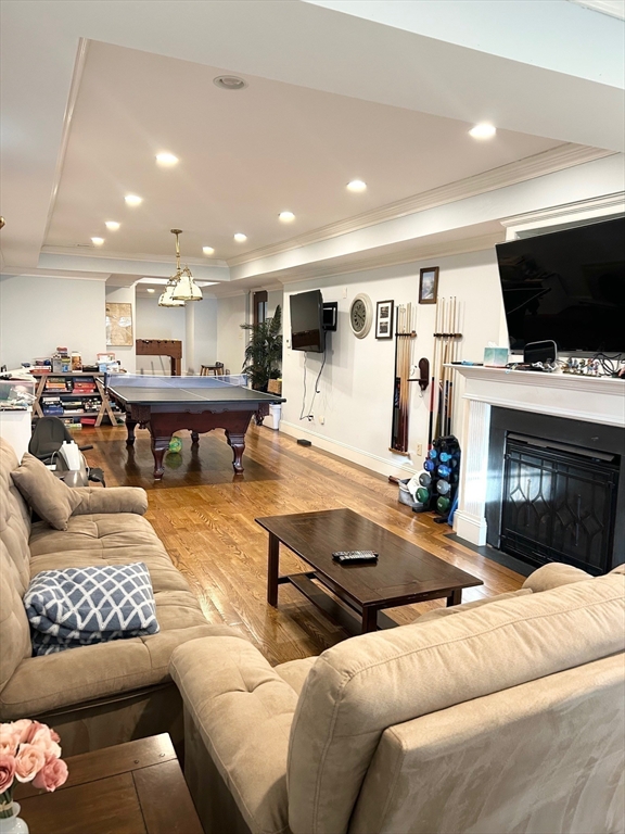 115 Aspen Ave