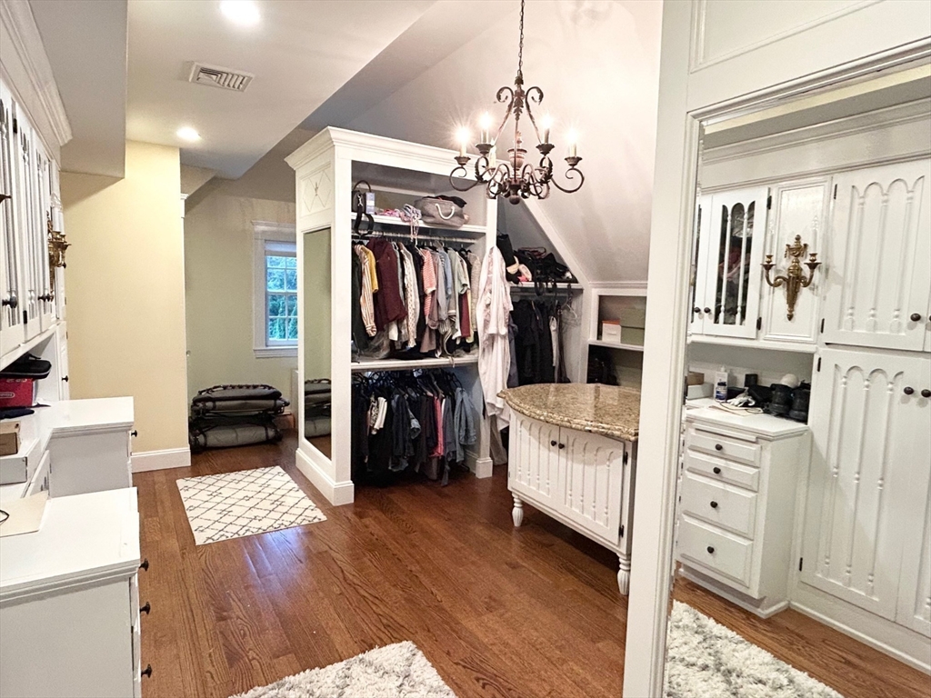 115 Aspen Ave