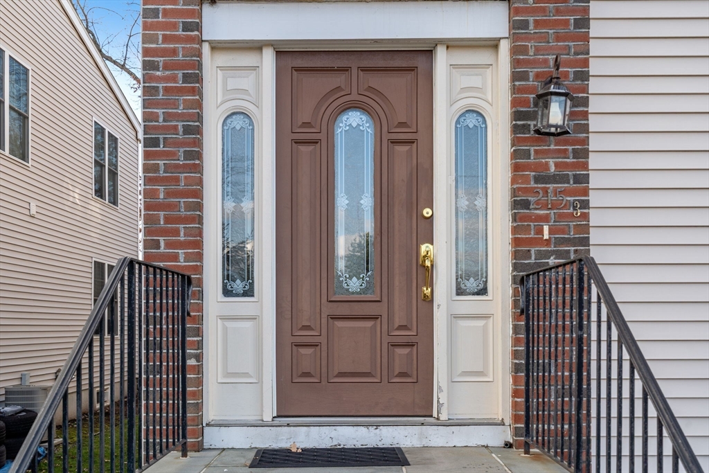 215 Saint Mary St # 3