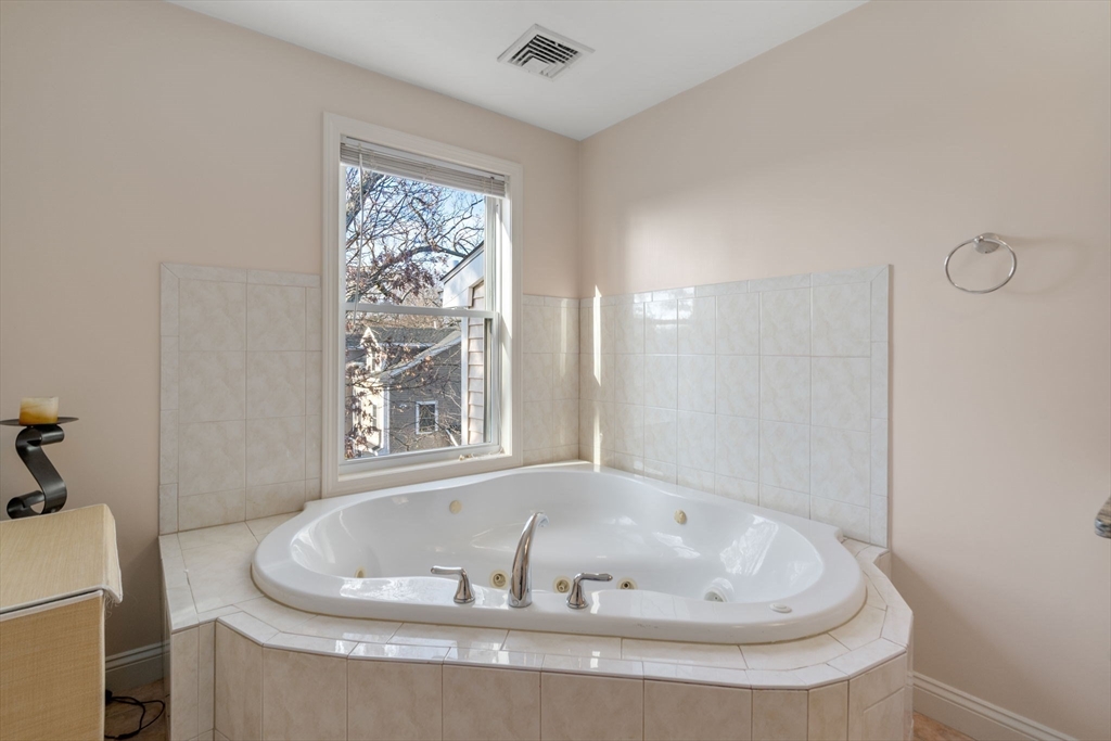 215 Saint Mary St # 3