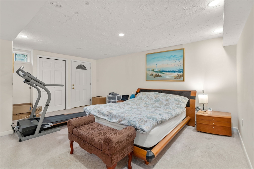 215 Saint Mary St # 3