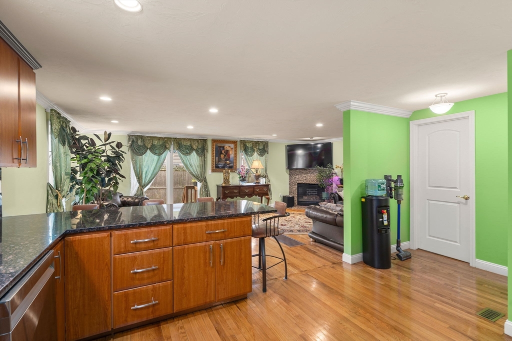 215 Saint Mary St # 3
