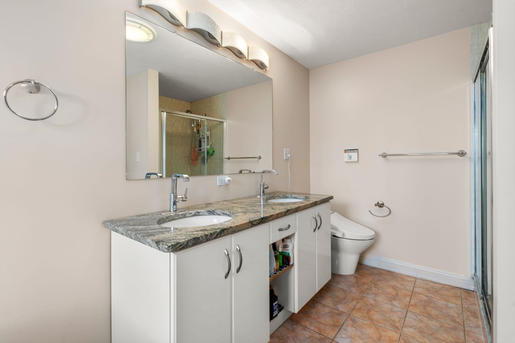 215 Saint Mary St # 3