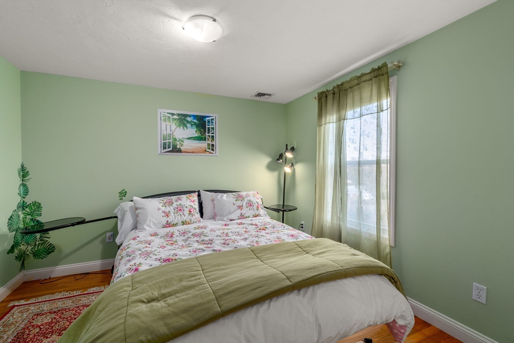 215 Saint Mary St # 3