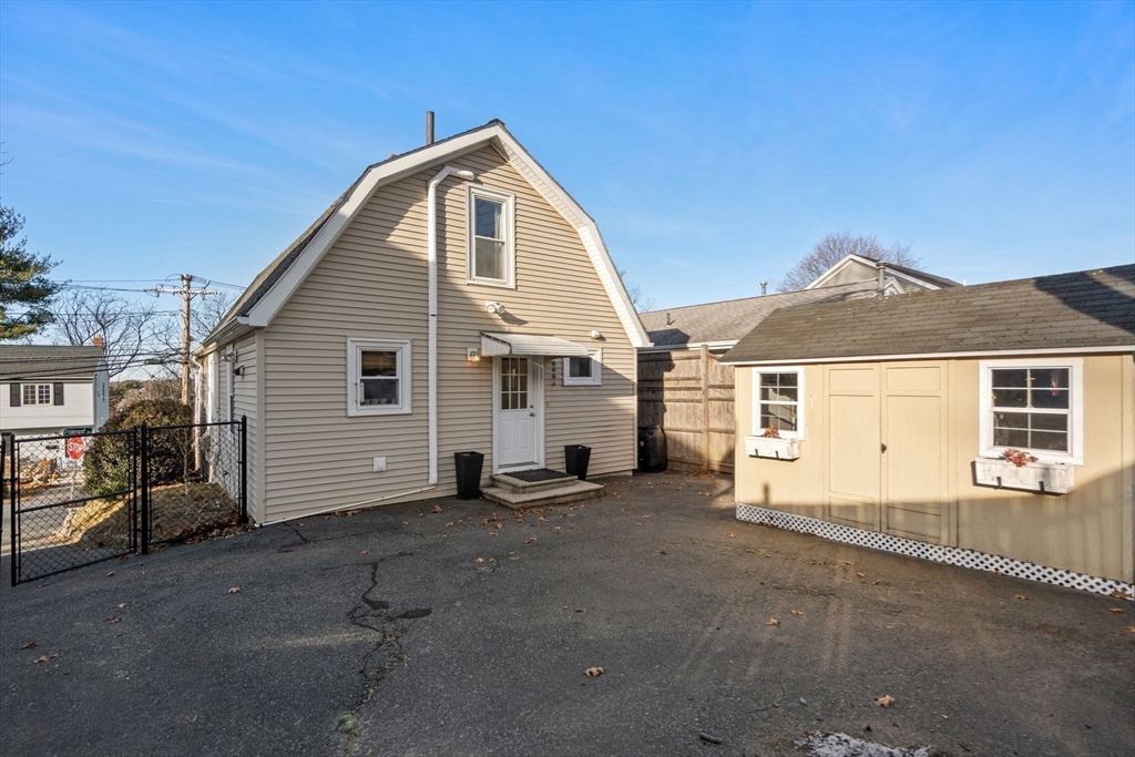 194 College Farm Rd