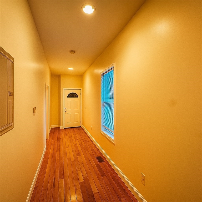 7 North Ave # 1