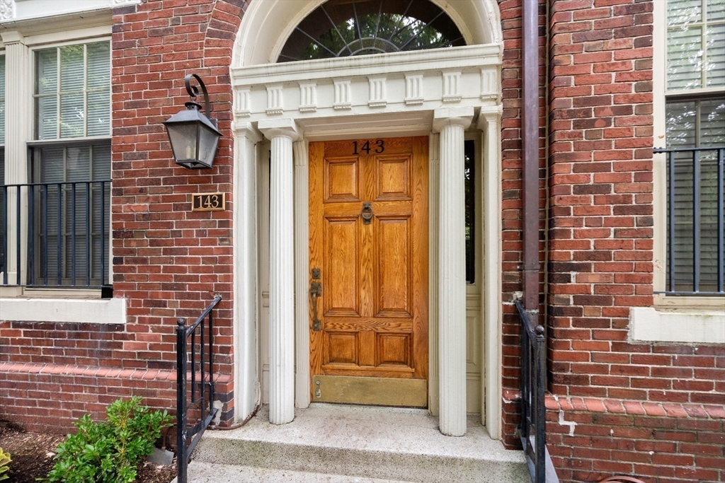 143 Beaconsfield Rd # 2