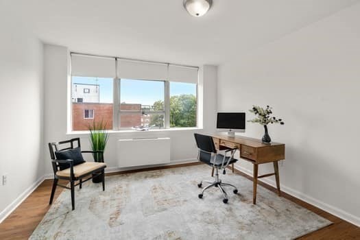 20 Hammond Pond Pkwy # 602