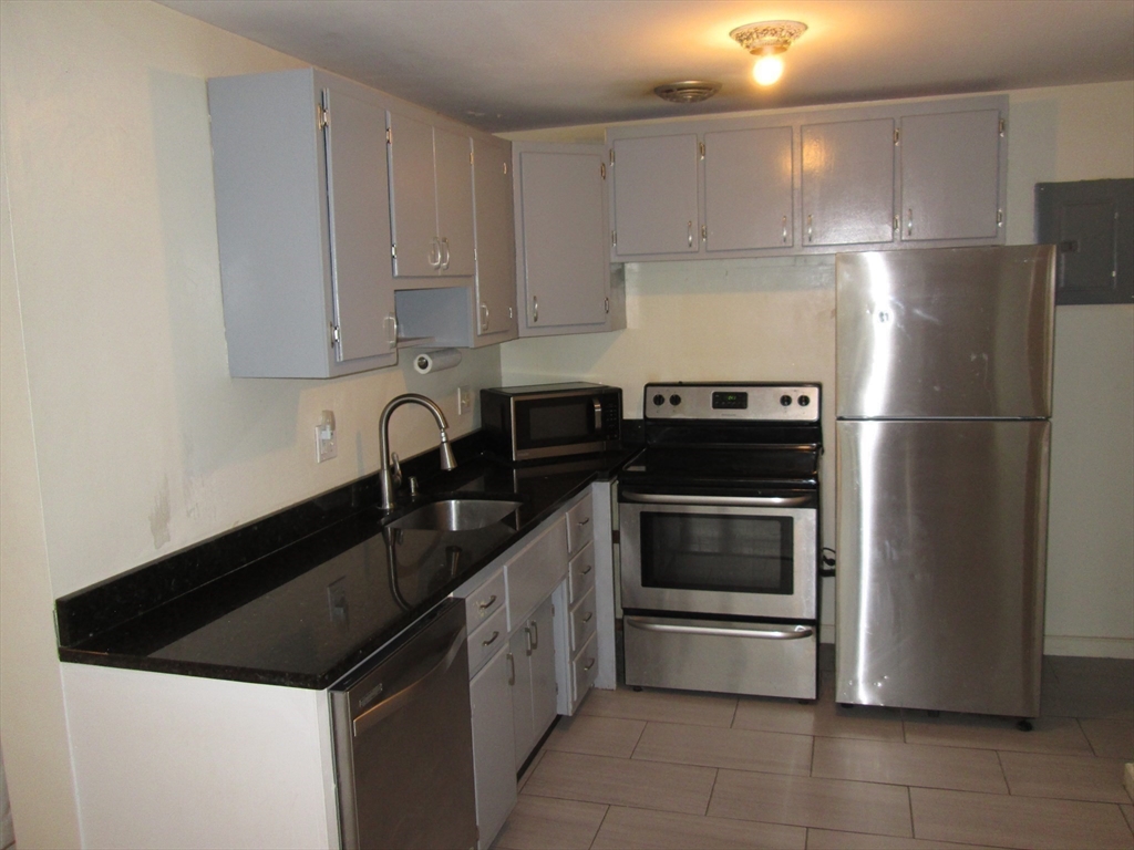 194 Lexington Street # 1