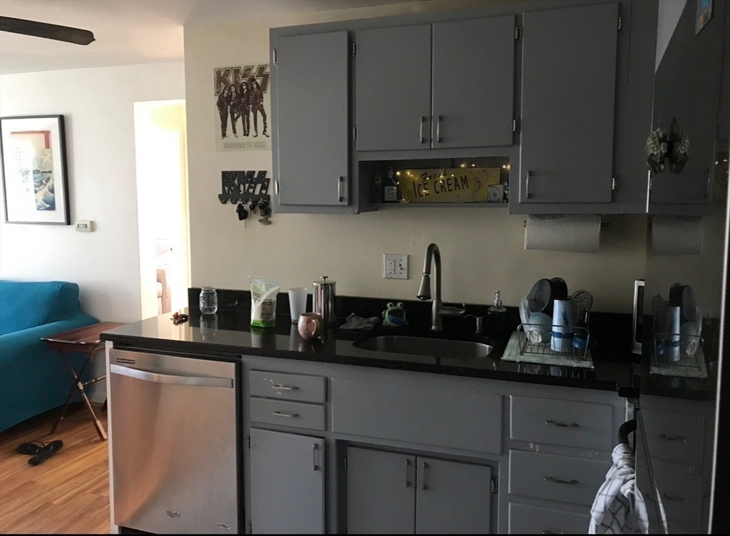 194 Lexington Street # 1