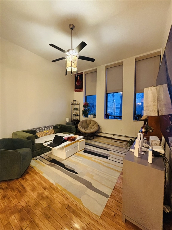 60 Gibson St # 201