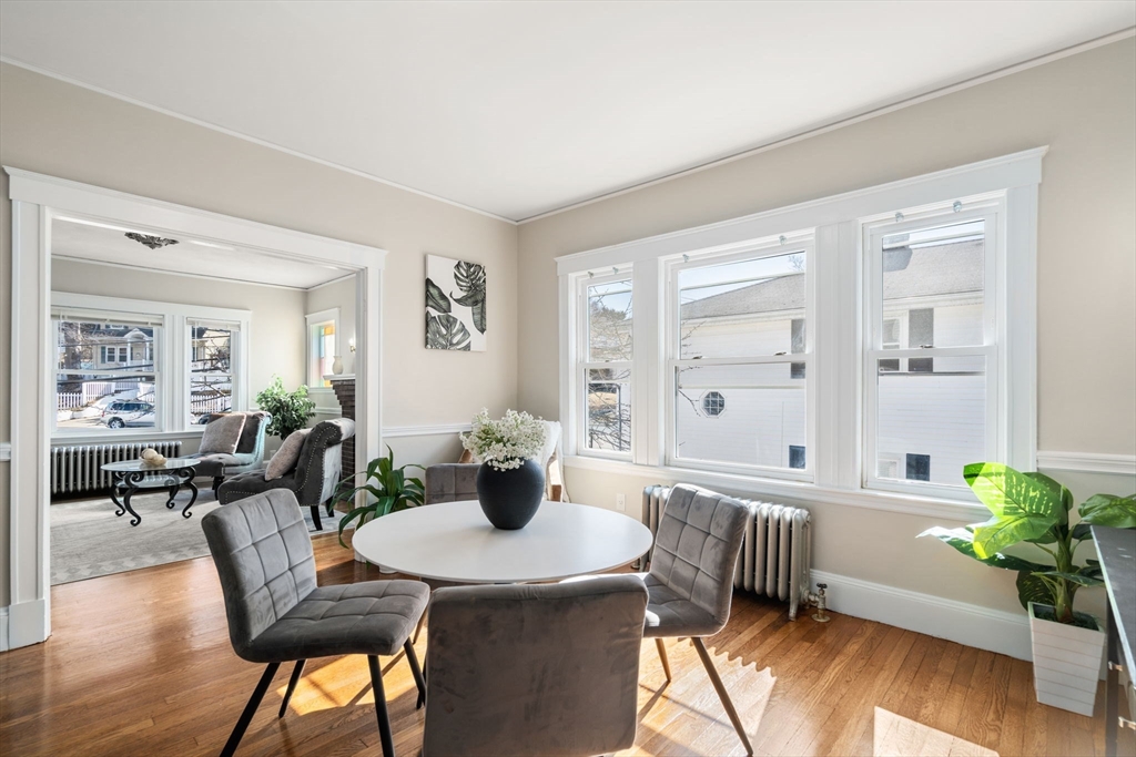 8 Charlesview St # 8