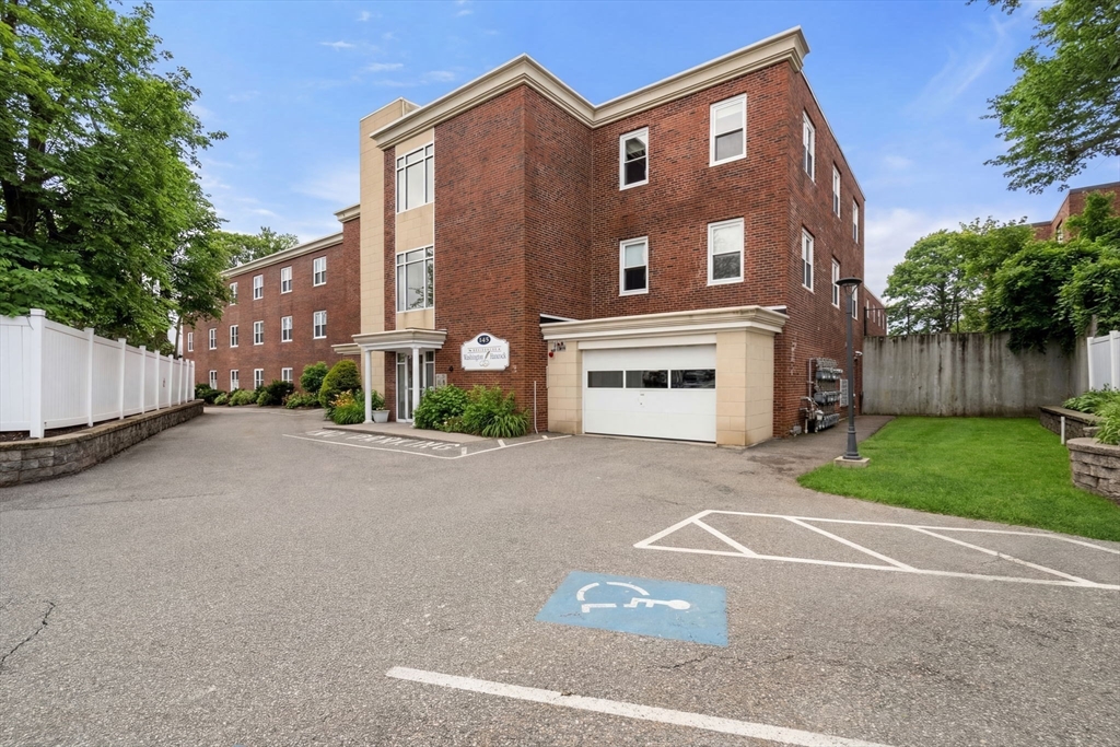 145 Hancock Street # 307