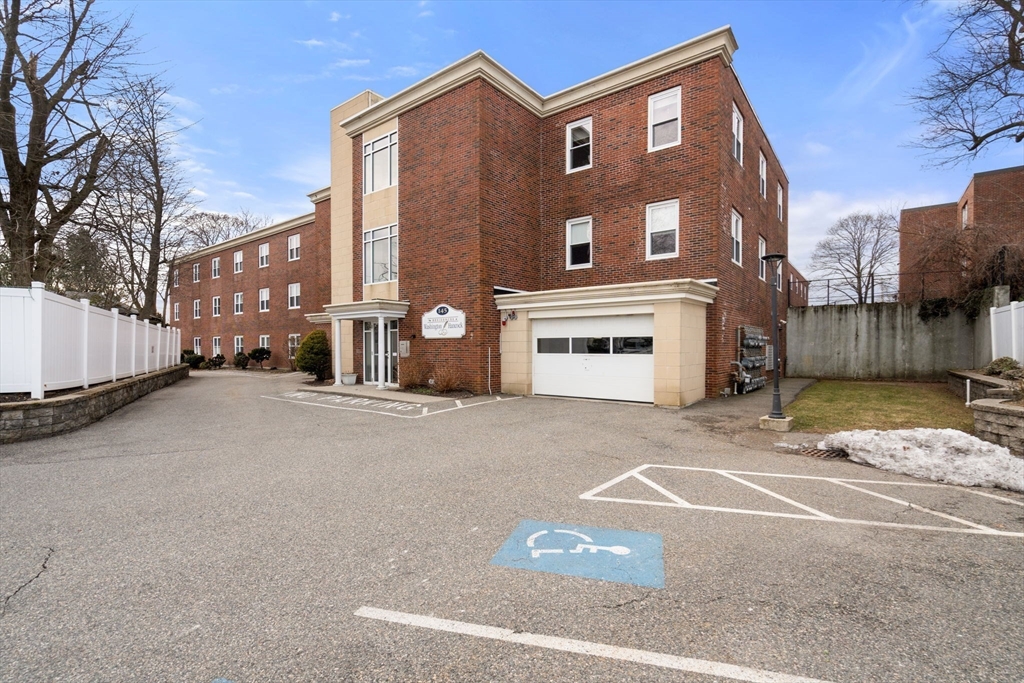 145 Hancock Street # 307