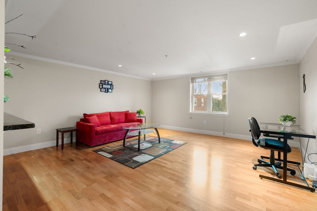 145 Hancock Street # 307