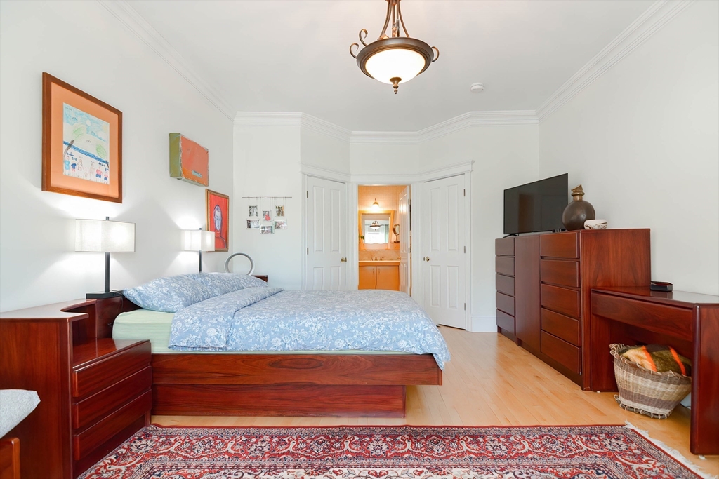 3 Forest St # 3
