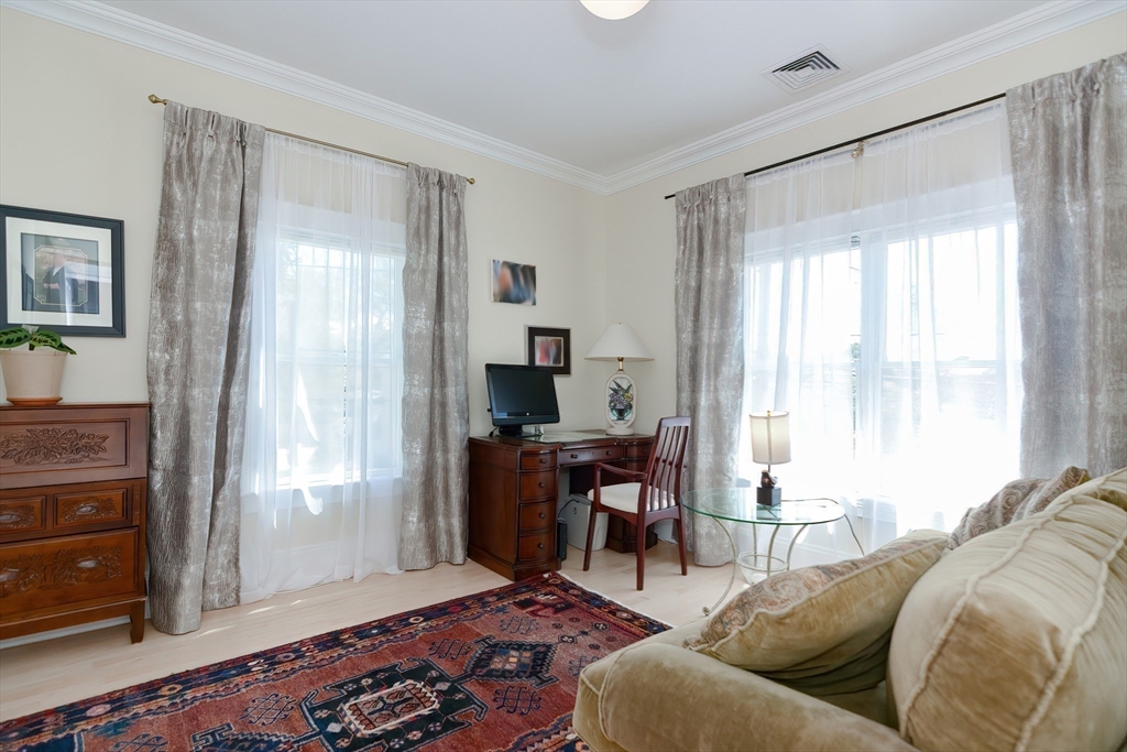 3 Forest St # 3