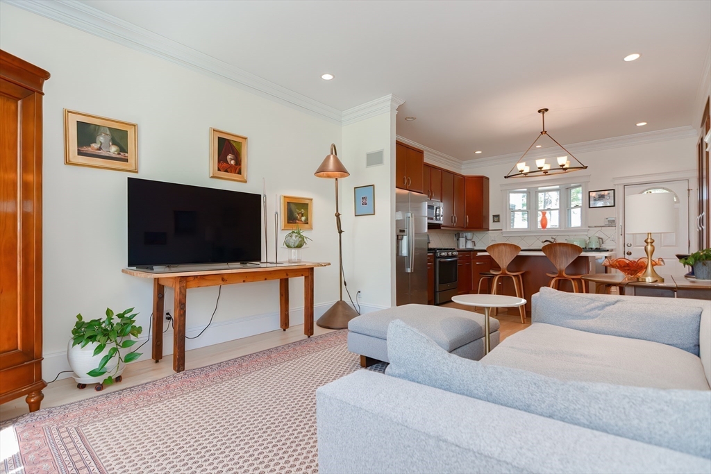3 Forest St # 3