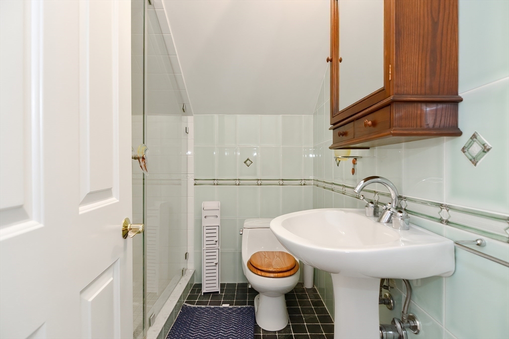 3 Forest St # 3