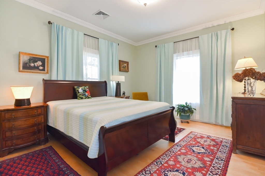 3 Forest St # 3
