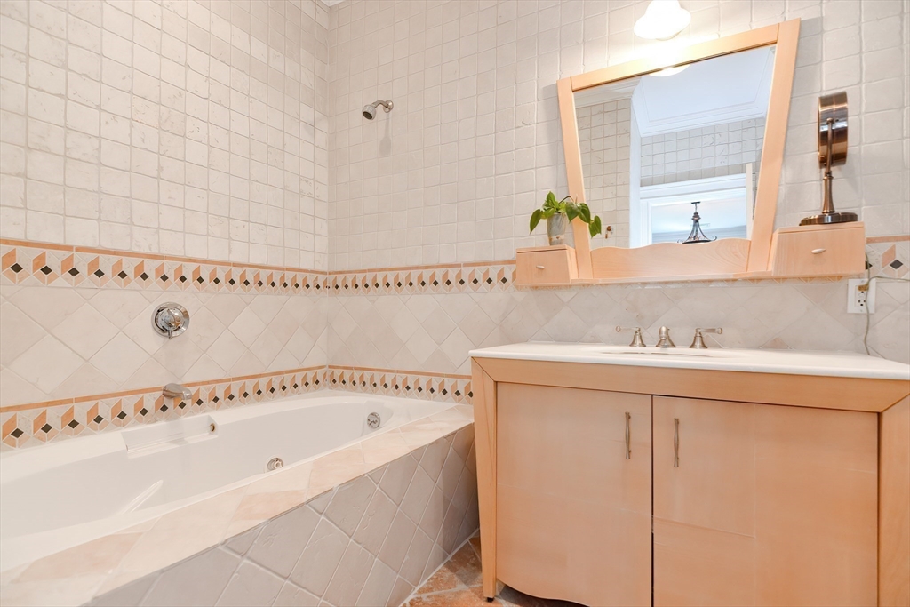 3 Forest St # 3