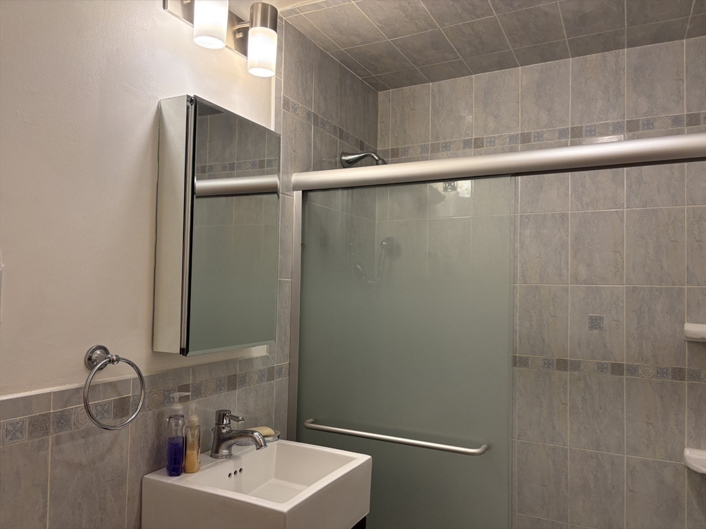73 Walnut Street # 6