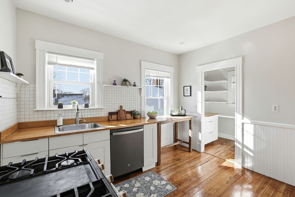 115 Navarre St # 2