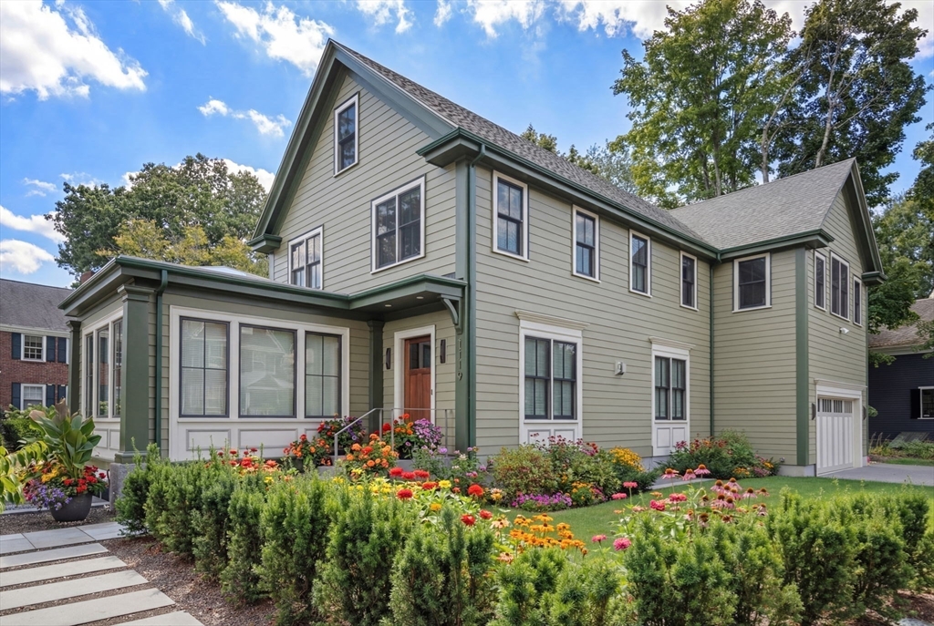 1119 Walnut St