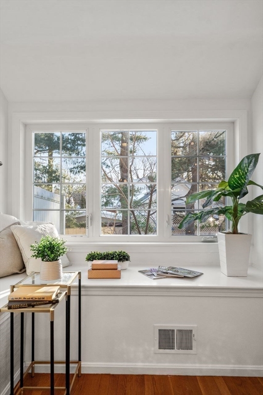 160 Pine Street # 15