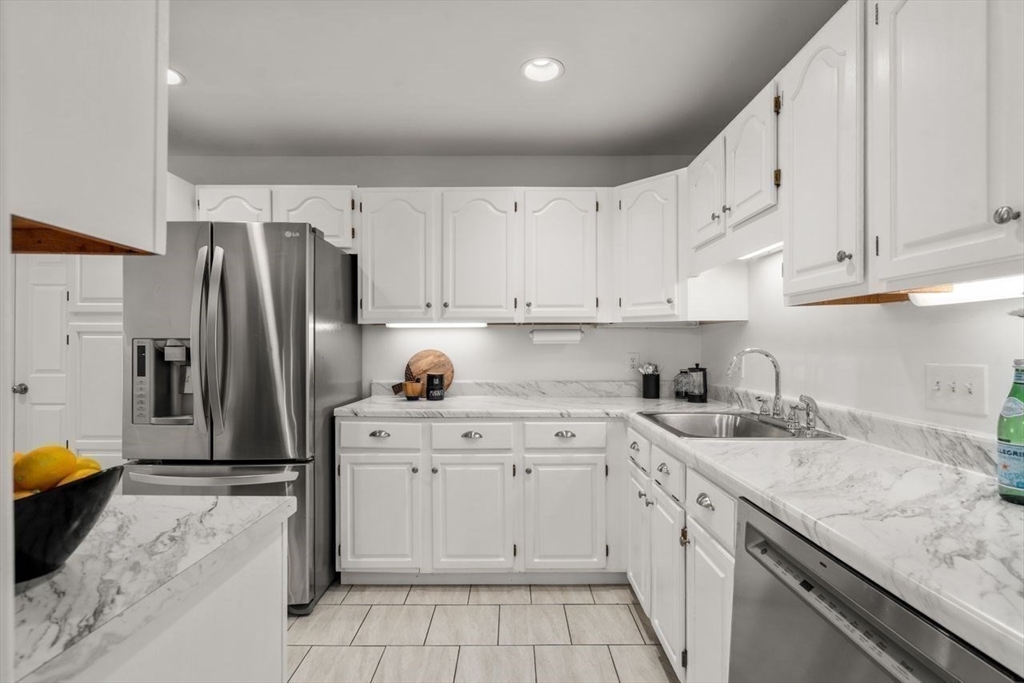 160 Pine Street # 15