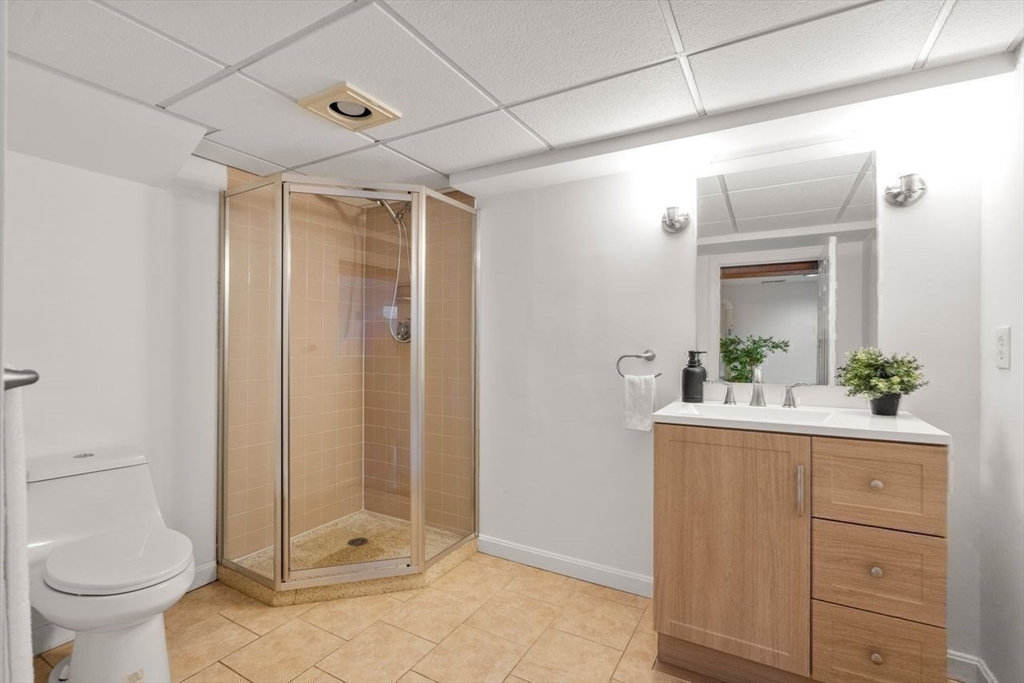 160 Pine Street # 15