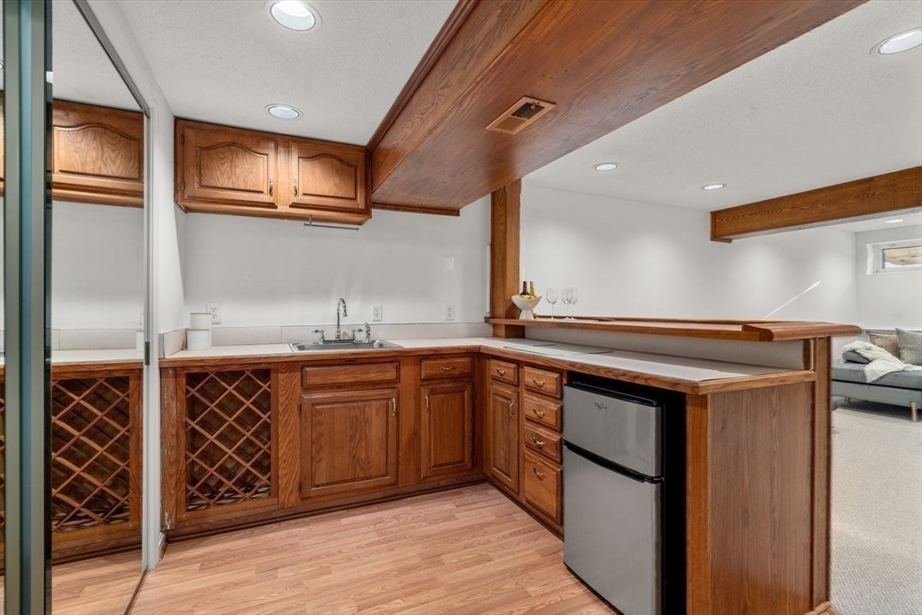 160 Pine Street # 15