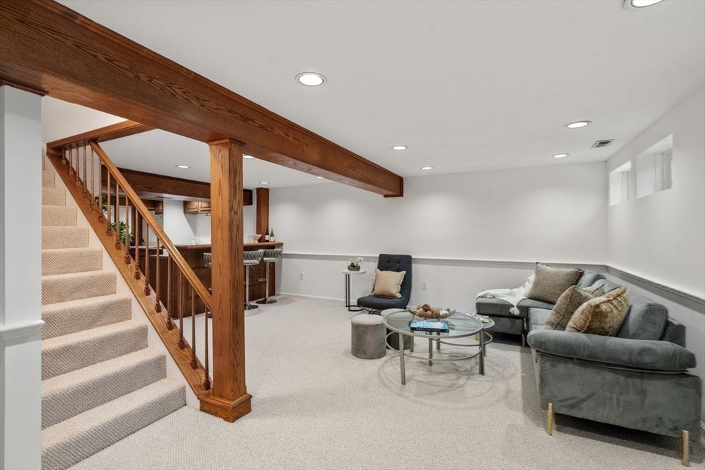 160 Pine Street # 15