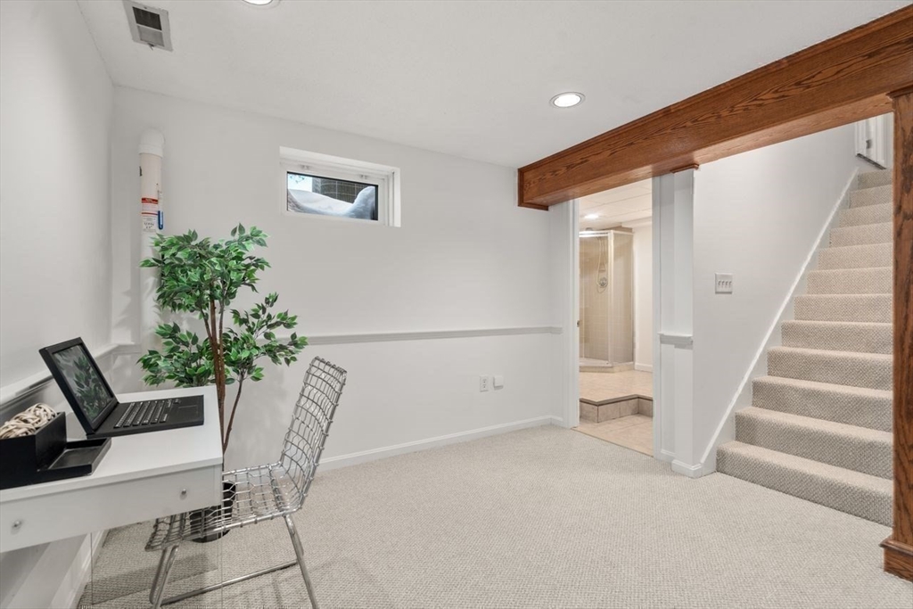 160 Pine Street # 15