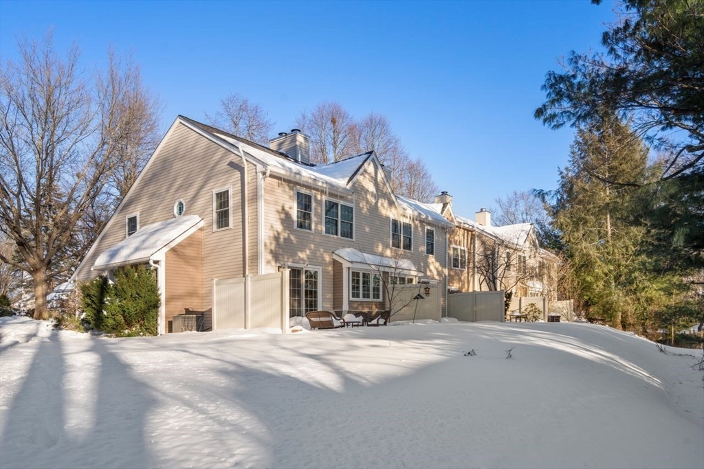 160 Pine Street # 15