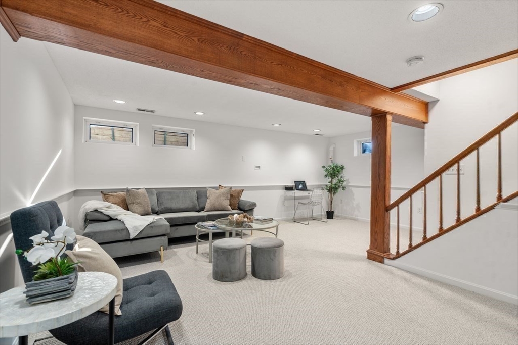 160 Pine Street # 15