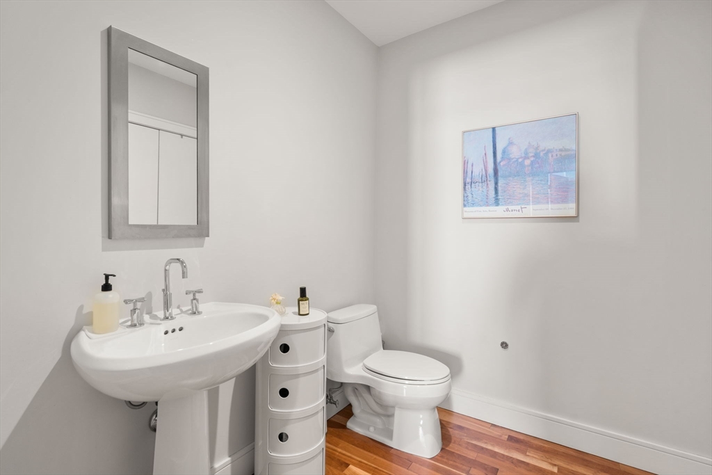 2400 Beacon St # 409
