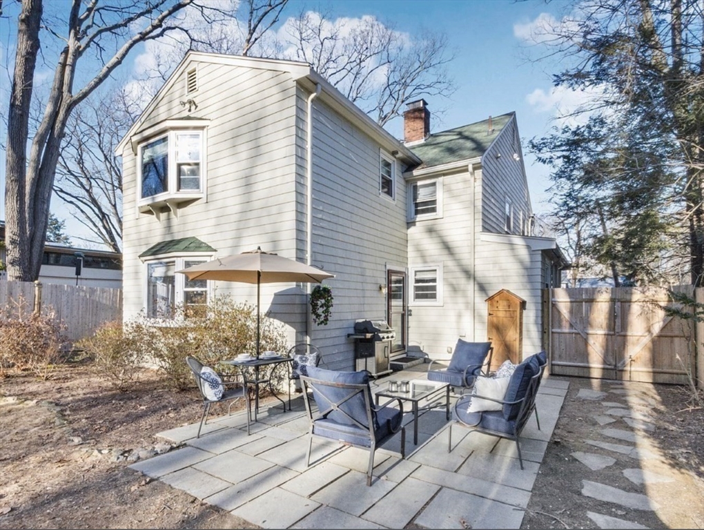 77 Wade Street