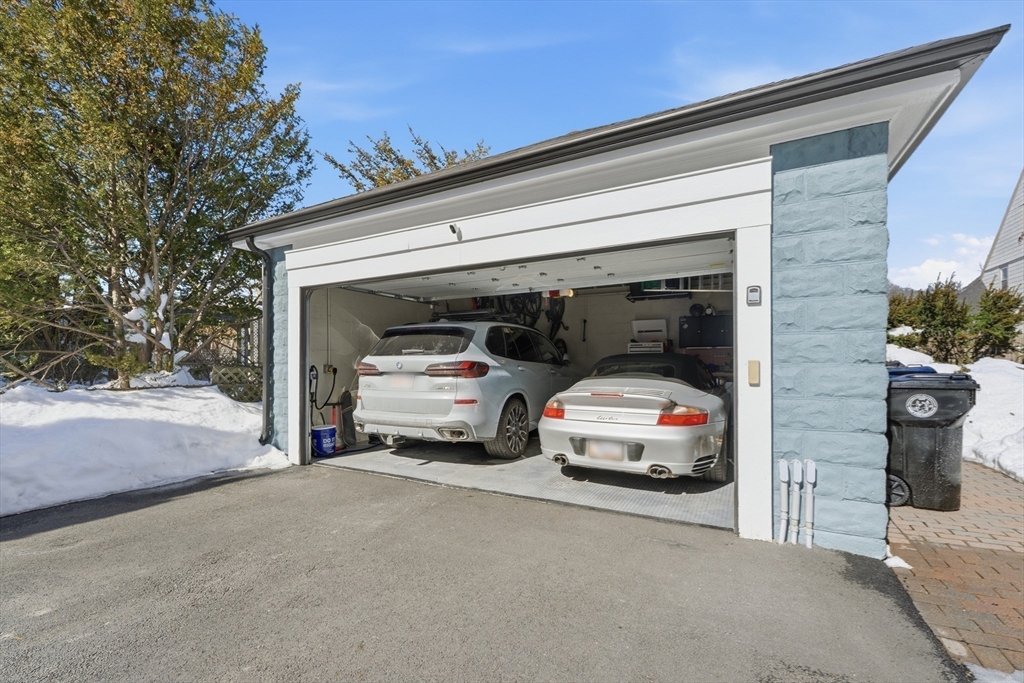 14 Maple St # 14
