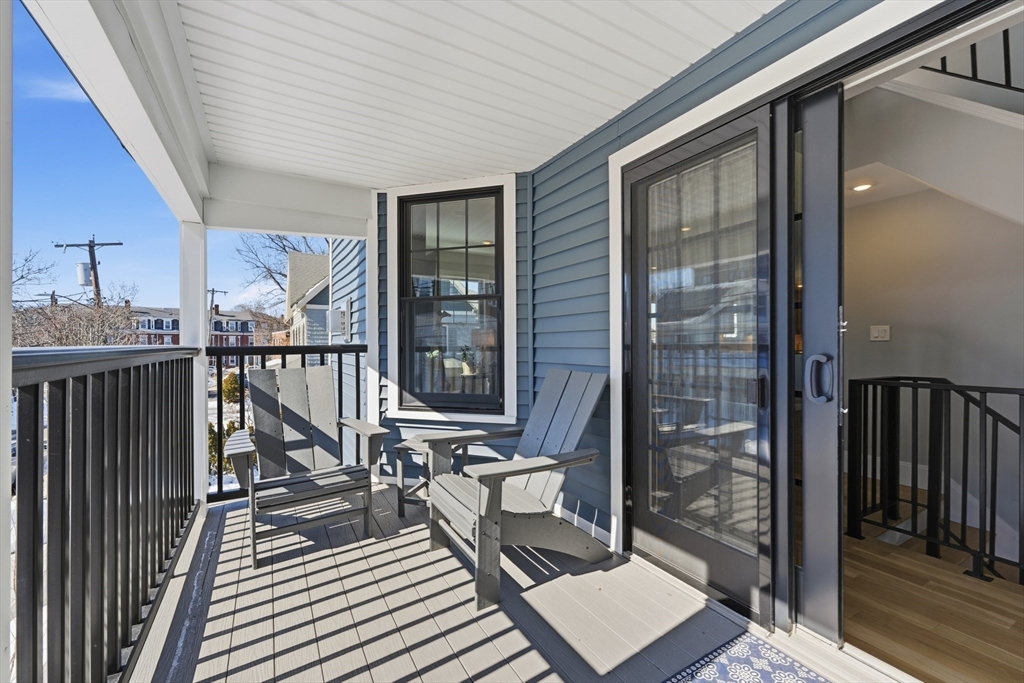 14 Maple St # 14
