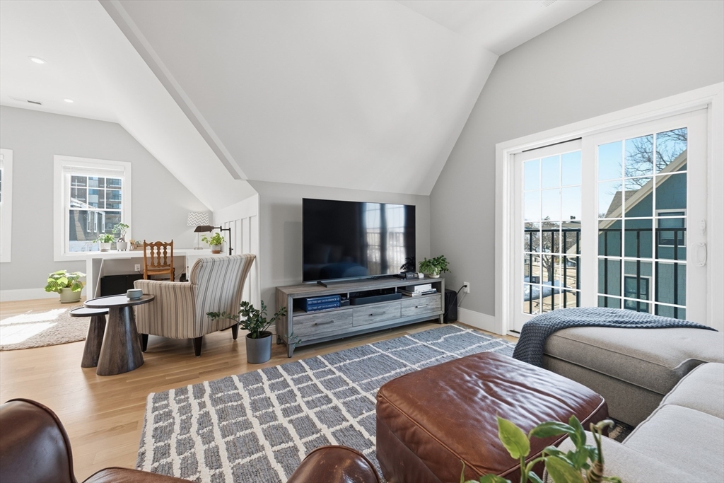 14 Maple St # 14