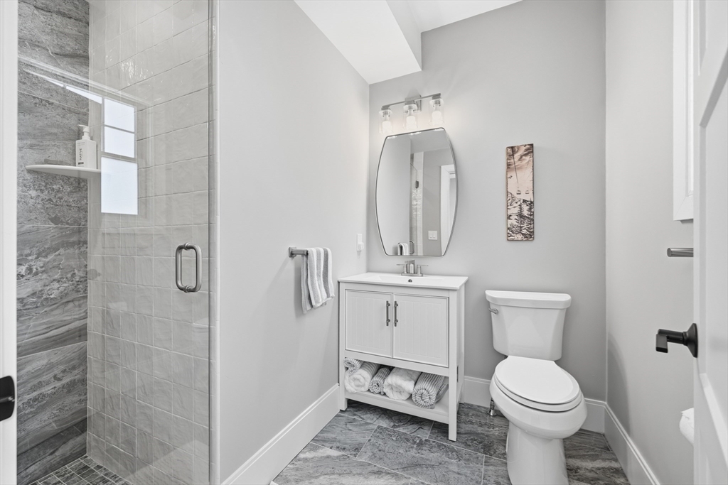 14 Maple St # 14