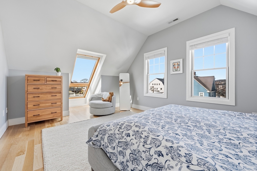 14 Maple St # 14