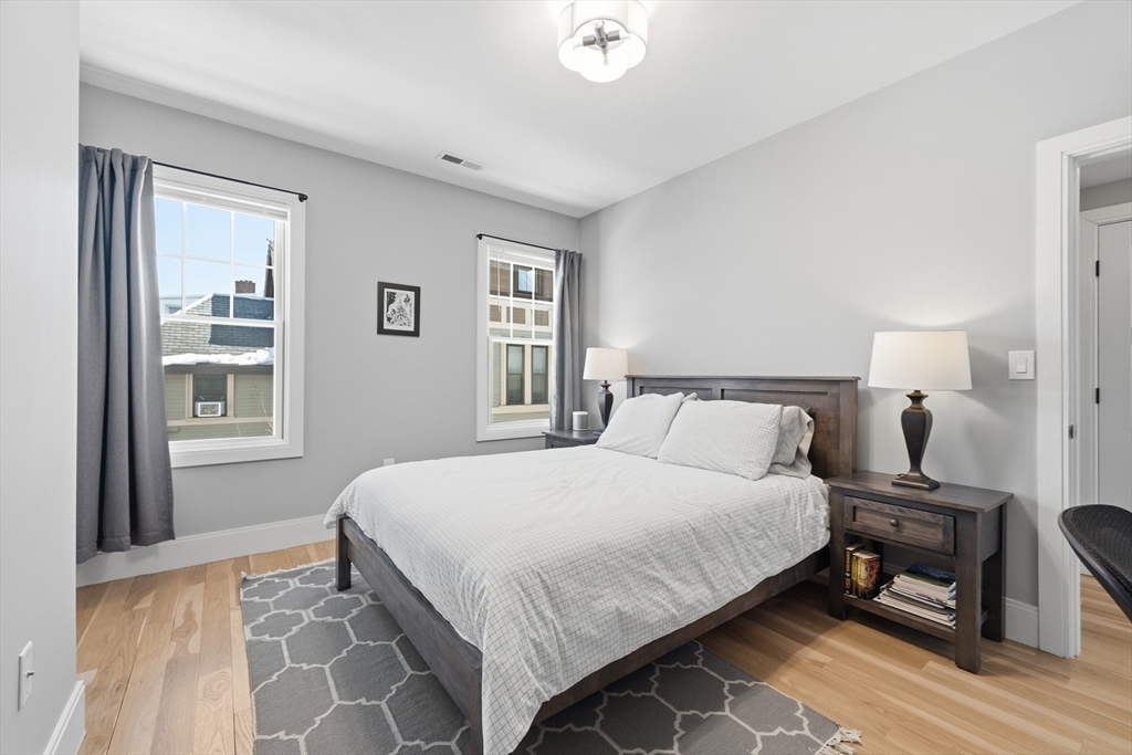 14 Maple St # 14