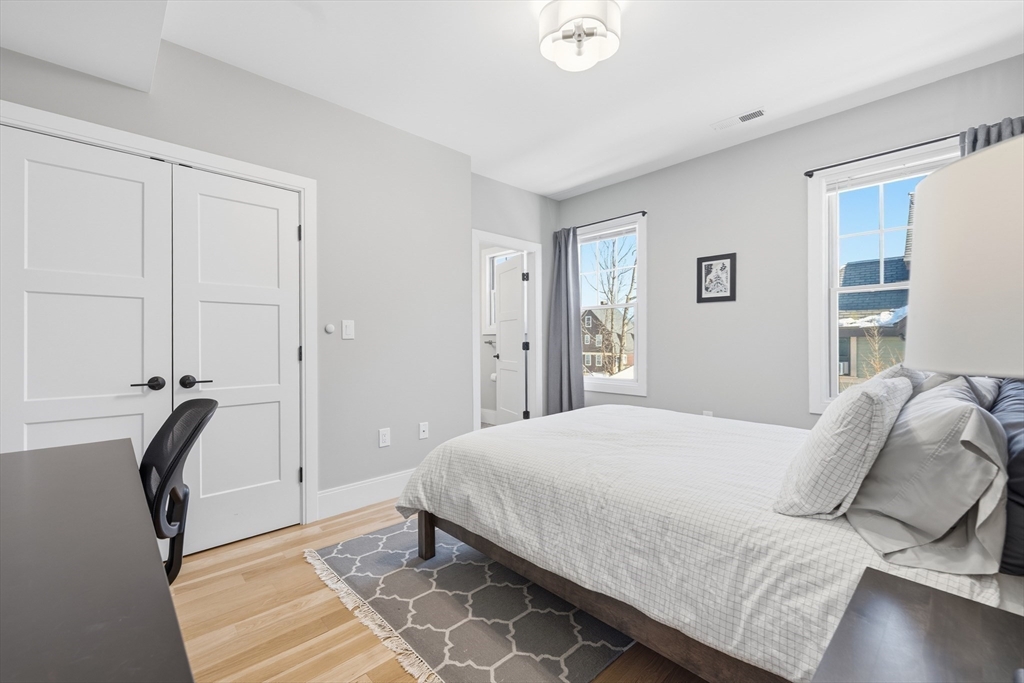 14 Maple St # 14